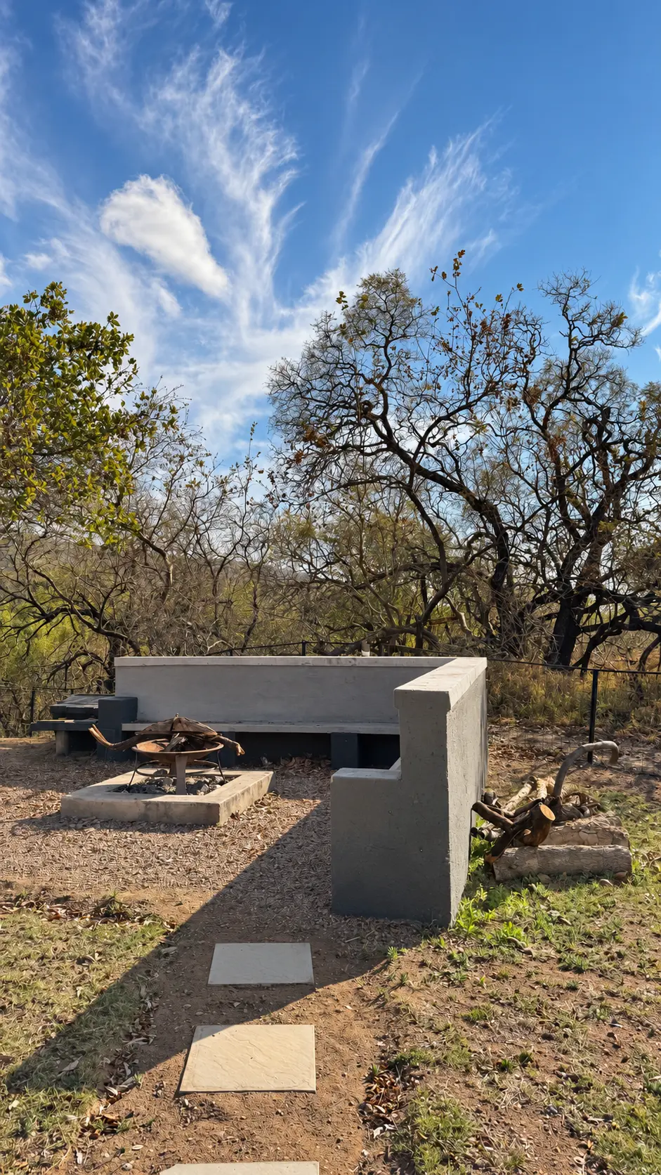 The private boma fire pit beneath open sky at Sango on 9 Euphoria